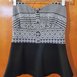 Sz M Black & White Strapless Peplum Top